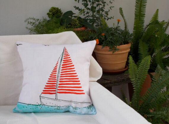 Summer_pillow_sailing
